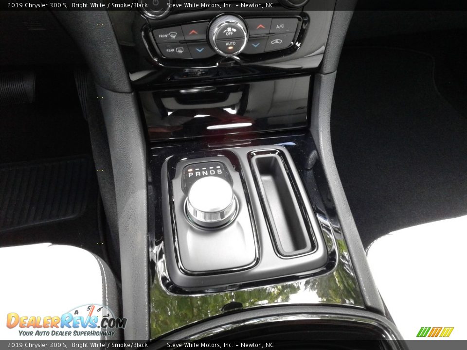 2019 Chrysler 300 S Bright White / Smoke/Black Photo #27