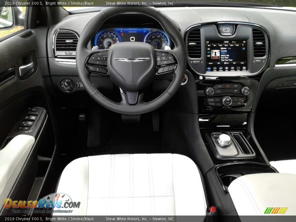 2019 Chrysler 300 S Bright White / Smoke/Black Photo #31