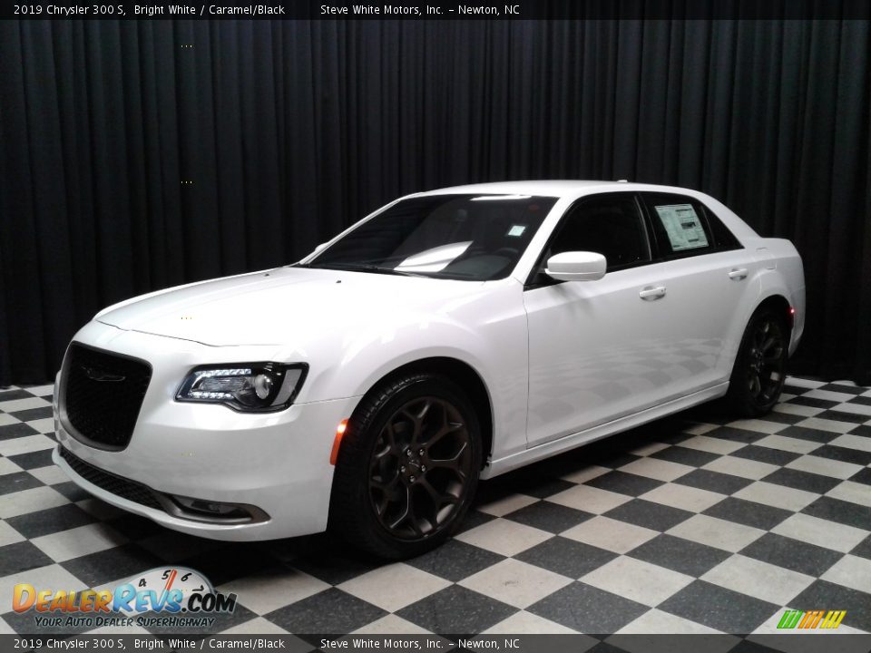 2019 Chrysler 300 S Bright White / Caramel/Black Photo #2