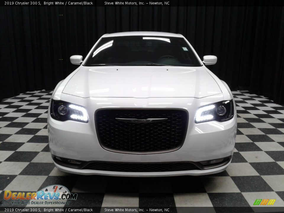 2019 Chrysler 300 S Bright White / Caramel/Black Photo #3