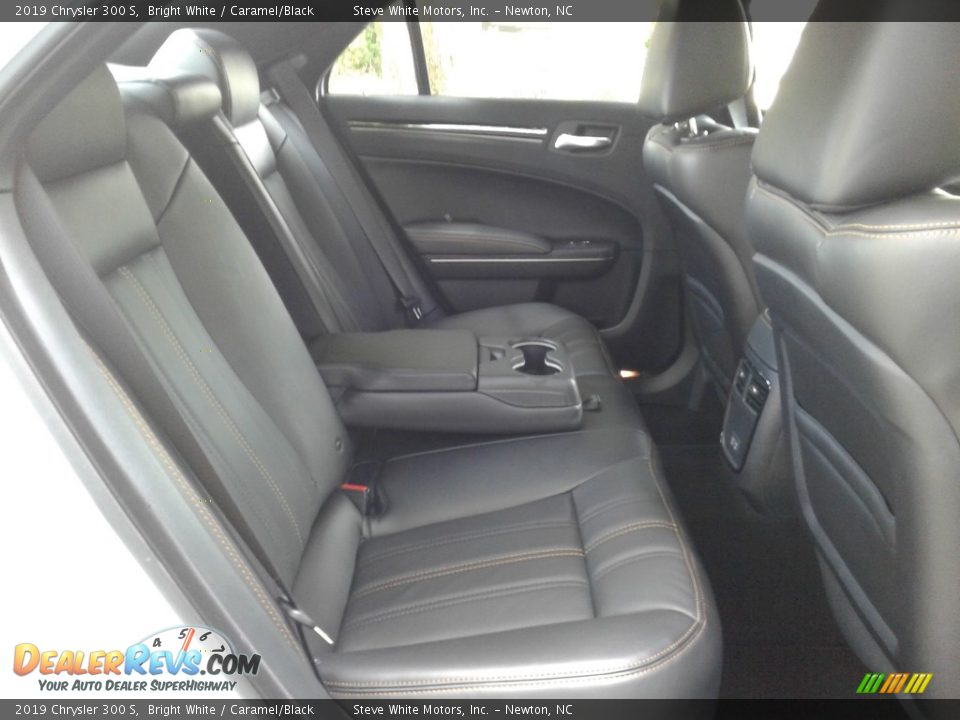 2019 Chrysler 300 S Bright White / Caramel/Black Photo #14