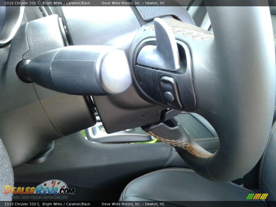 2019 Chrysler 300 S Bright White / Caramel/Black Photo #16