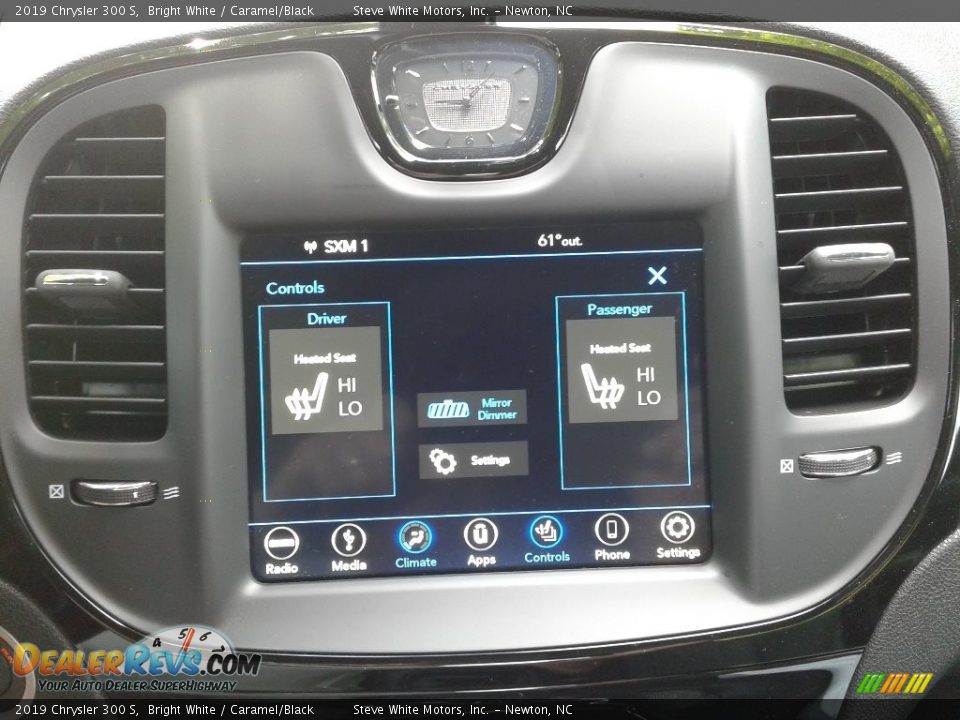 2019 Chrysler 300 S Bright White / Caramel/Black Photo #24