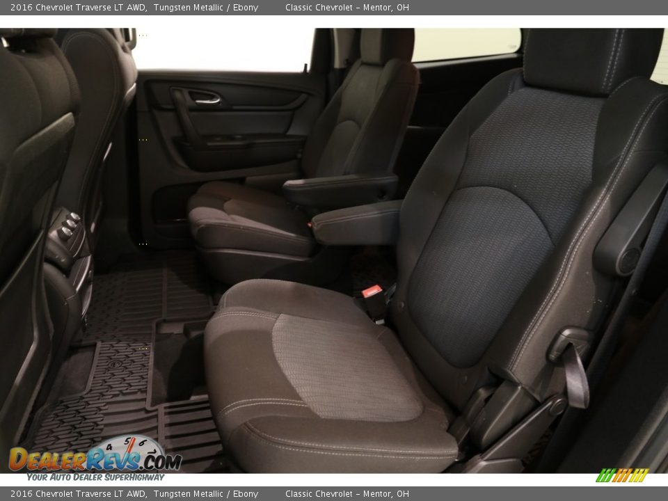 2016 Chevrolet Traverse LT AWD Tungsten Metallic / Ebony Photo #16