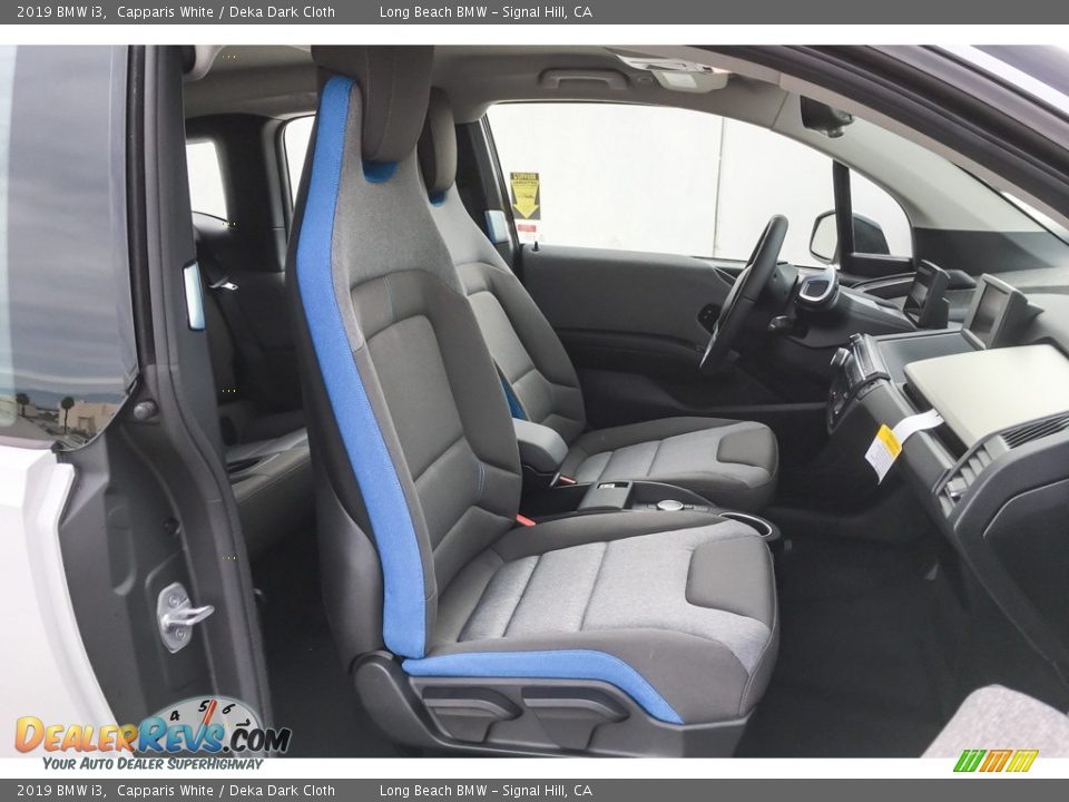Front Seat of 2019 BMW i3  Photo #5