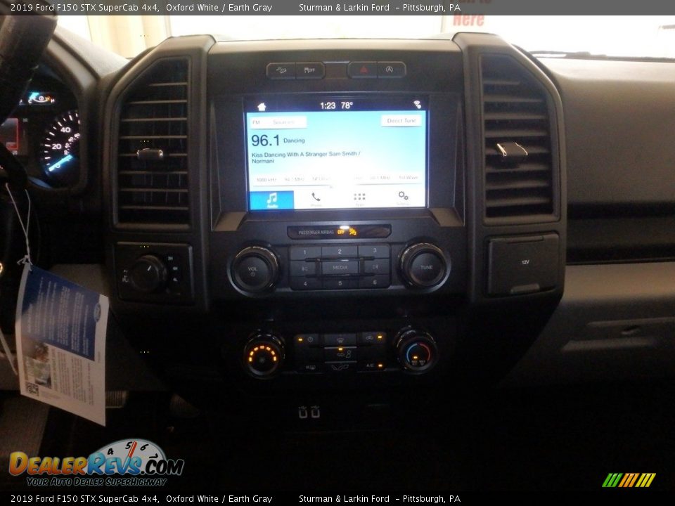 2019 Ford F150 STX SuperCab 4x4 Oxford White / Earth Gray Photo #13