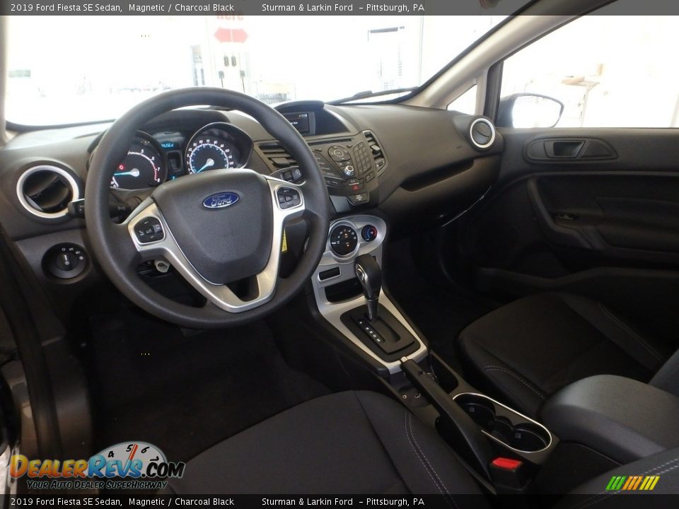 2019 Ford Fiesta SE Sedan Magnetic / Charcoal Black Photo #9