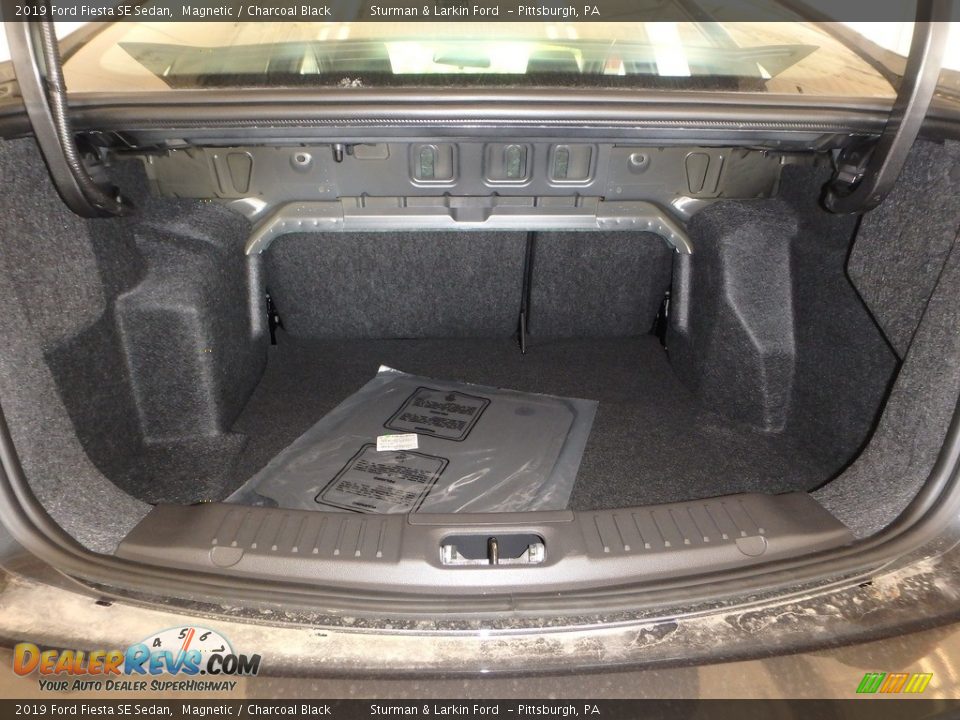 2019 Ford Fiesta SE Sedan Magnetic / Charcoal Black Photo #3