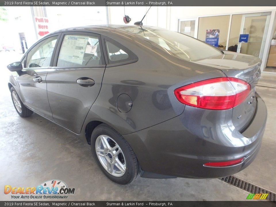 2019 Ford Fiesta SE Sedan Magnetic / Charcoal Black Photo #4