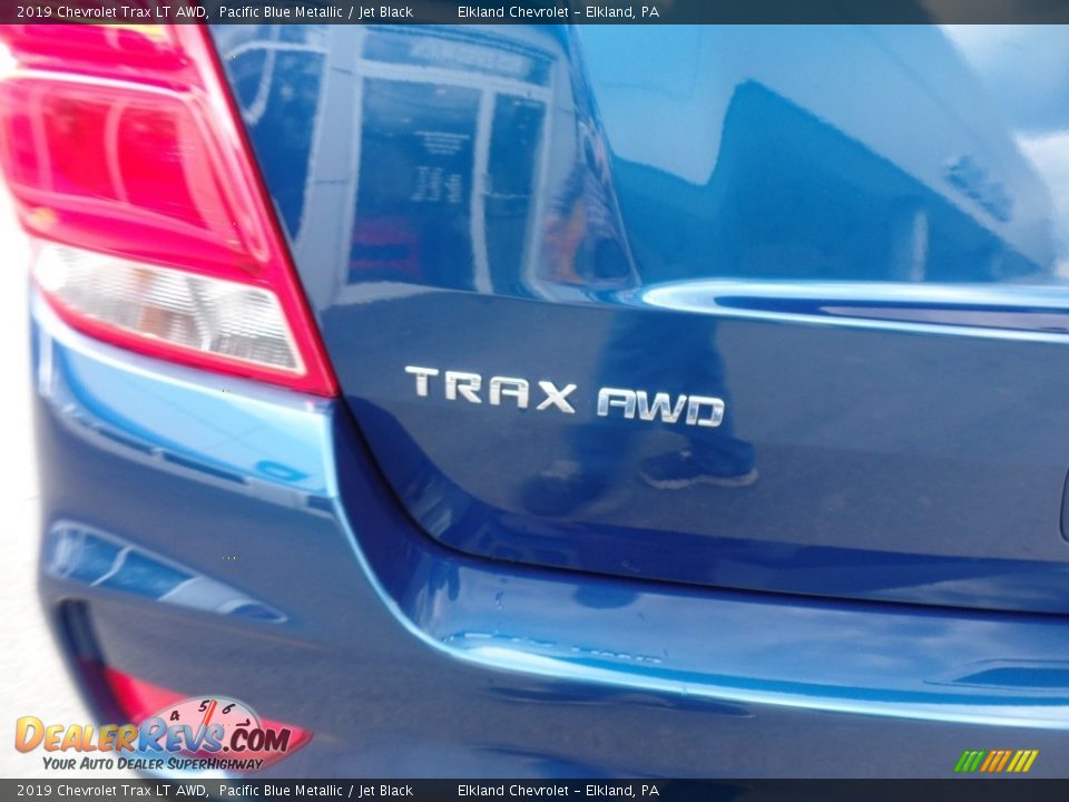 2019 Chevrolet Trax LT AWD Pacific Blue Metallic / Jet Black Photo #10