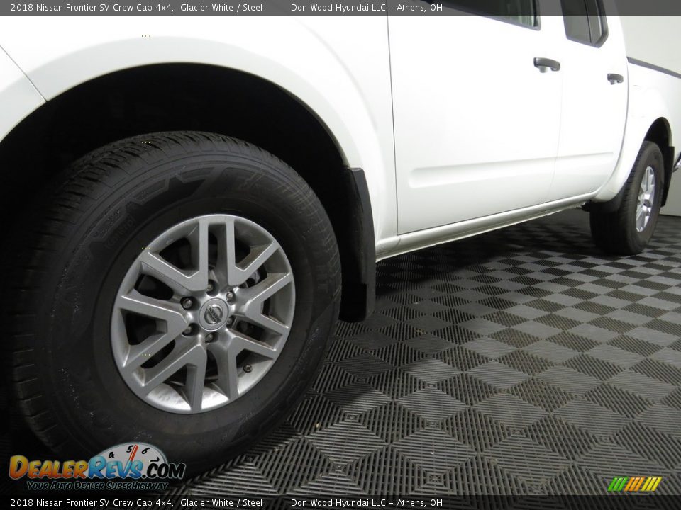 2018 Nissan Frontier SV Crew Cab 4x4 Glacier White / Steel Photo #8