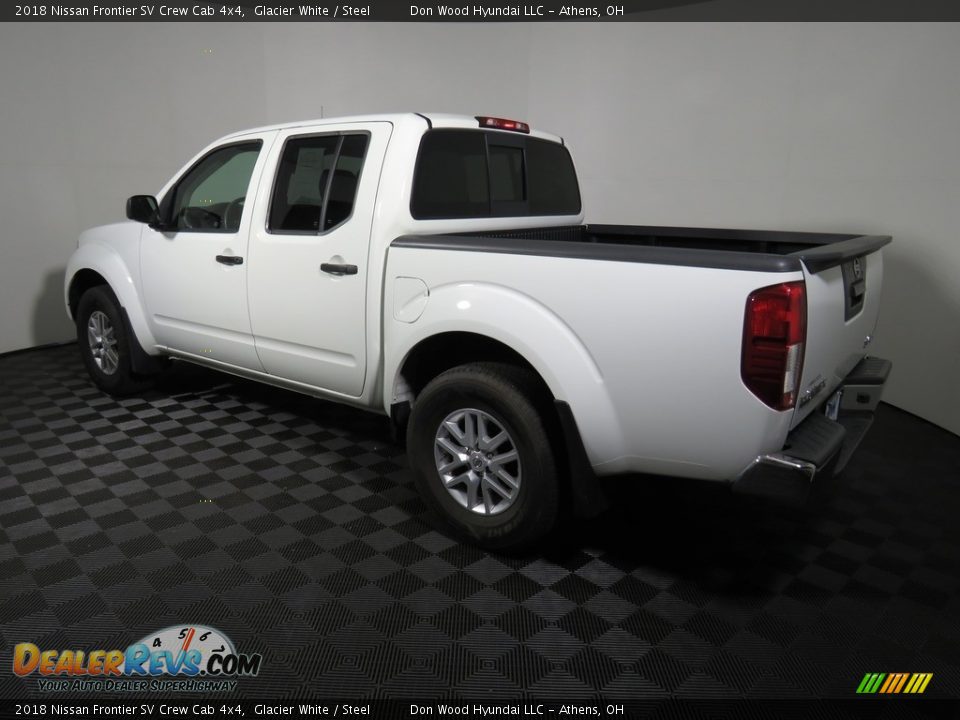 2018 Nissan Frontier SV Crew Cab 4x4 Glacier White / Steel Photo #9