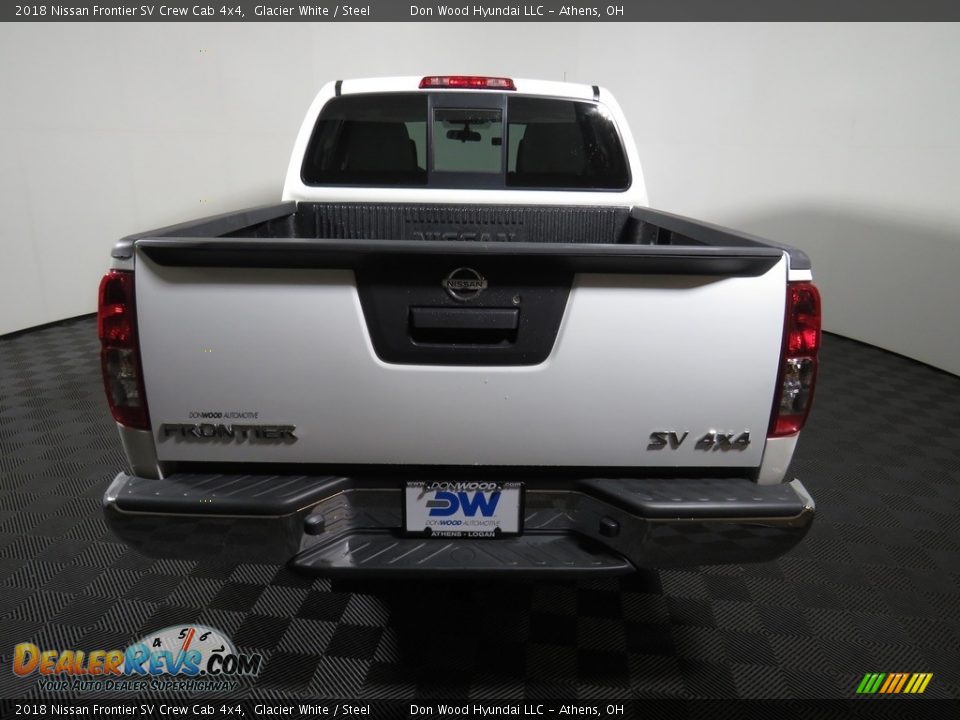 2018 Nissan Frontier SV Crew Cab 4x4 Glacier White / Steel Photo #11