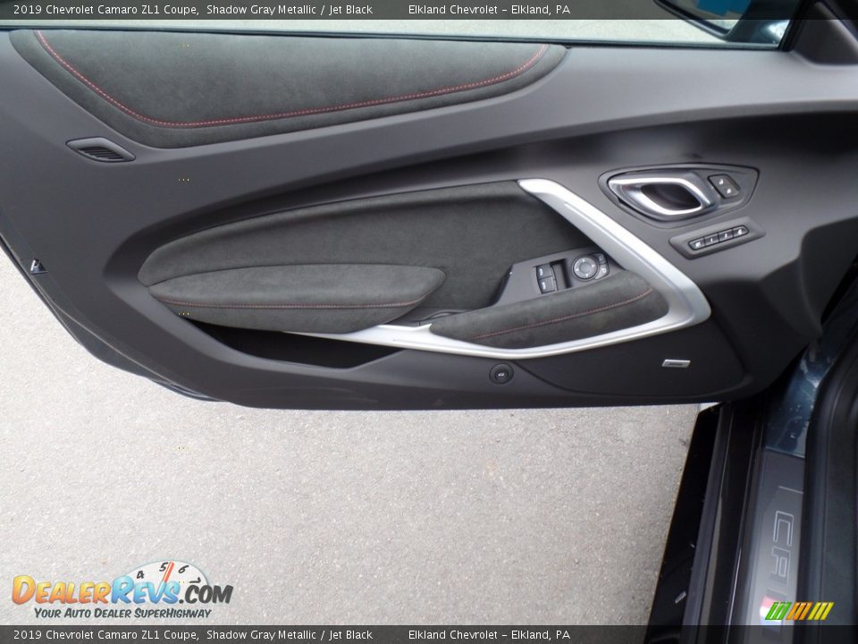 Door Panel of 2019 Chevrolet Camaro ZL1 Coupe Photo #17