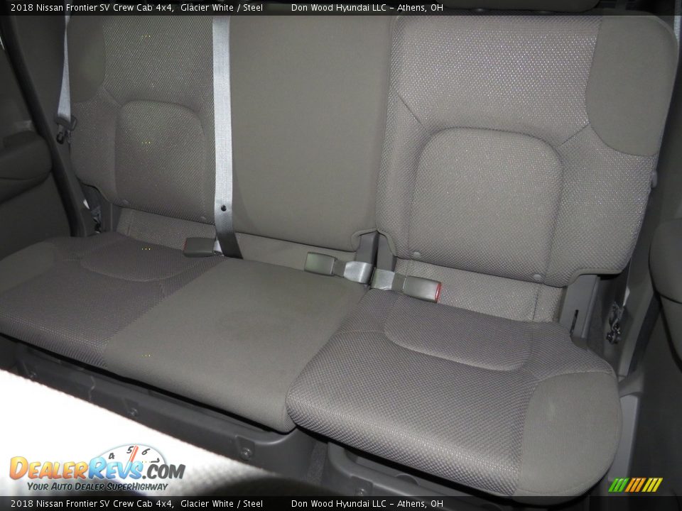 2018 Nissan Frontier SV Crew Cab 4x4 Glacier White / Steel Photo #22