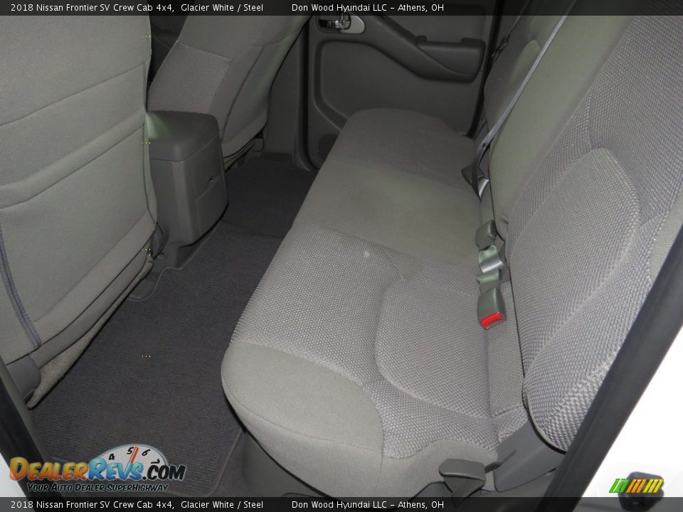 2018 Nissan Frontier SV Crew Cab 4x4 Glacier White / Steel Photo #24