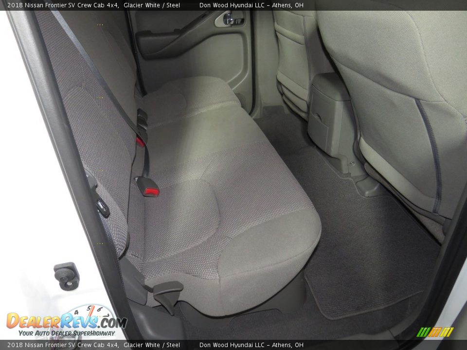 2018 Nissan Frontier SV Crew Cab 4x4 Glacier White / Steel Photo #26