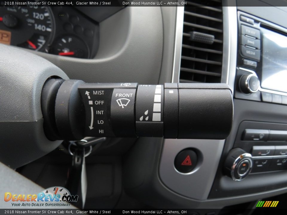 2018 Nissan Frontier SV Crew Cab 4x4 Glacier White / Steel Photo #36