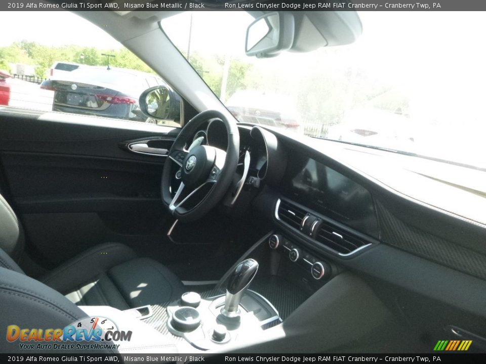 2019 Alfa Romeo Giulia Ti Sport AWD Misano Blue Metallic / Black Photo #15