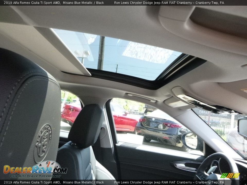 2019 Alfa Romeo Giulia Ti Sport AWD Misano Blue Metallic / Black Photo #16
