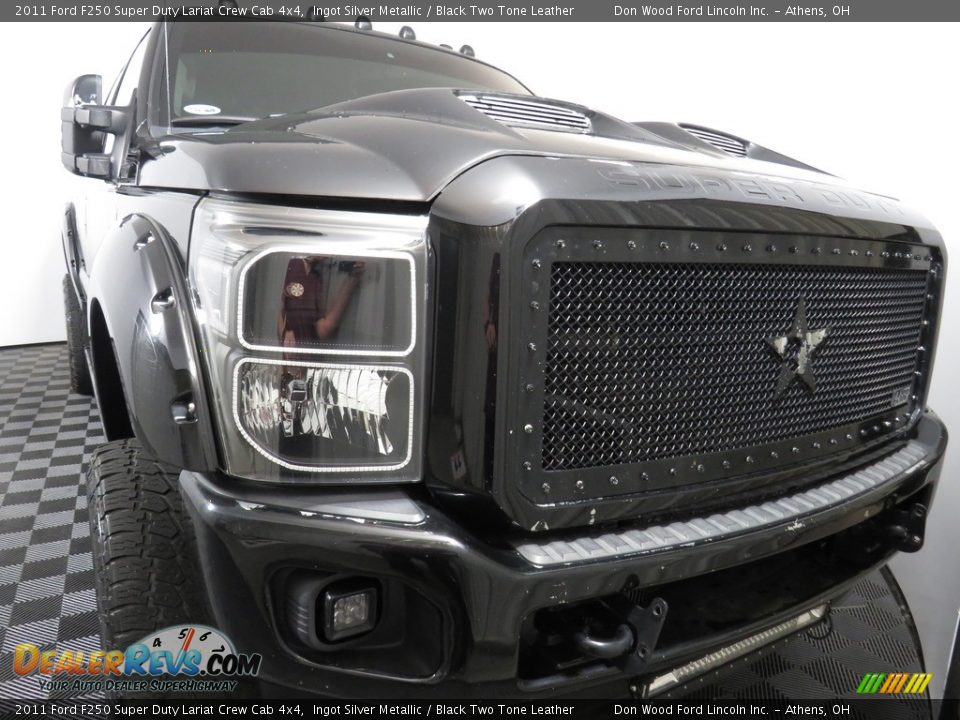2011 Ford F250 Super Duty Lariat Crew Cab 4x4 Ingot Silver Metallic / Black Two Tone Leather Photo #1
