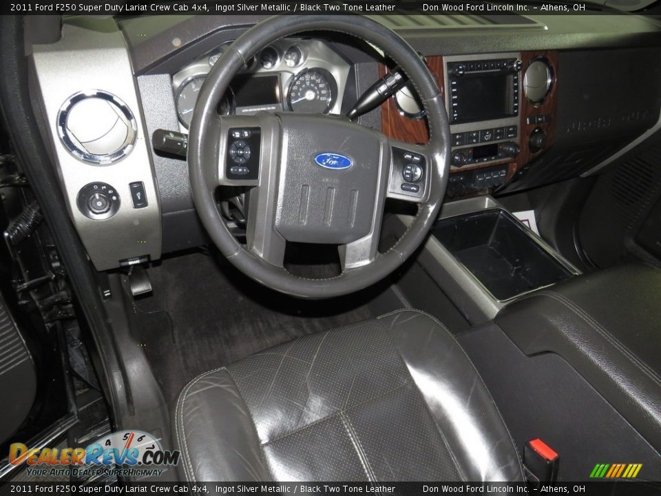 2011 Ford F250 Super Duty Lariat Crew Cab 4x4 Ingot Silver Metallic / Black Two Tone Leather Photo #20
