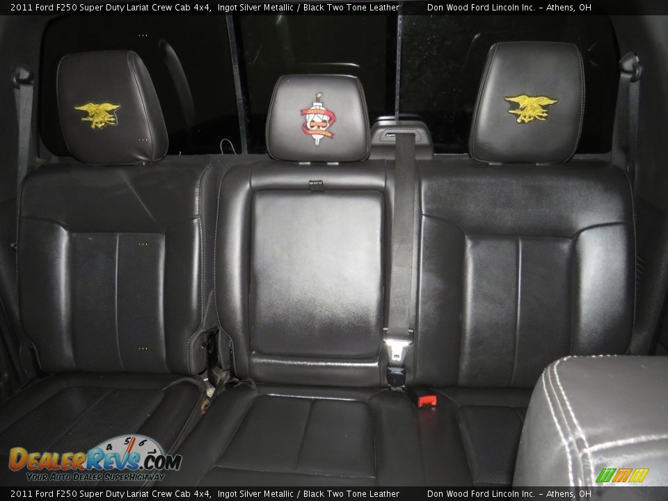 2011 Ford F250 Super Duty Lariat Crew Cab 4x4 Ingot Silver Metallic / Black Two Tone Leather Photo #21