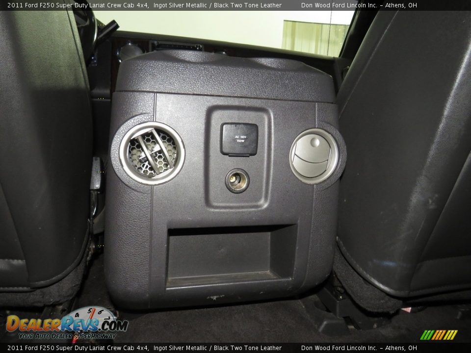 2011 Ford F250 Super Duty Lariat Crew Cab 4x4 Ingot Silver Metallic / Black Two Tone Leather Photo #24
