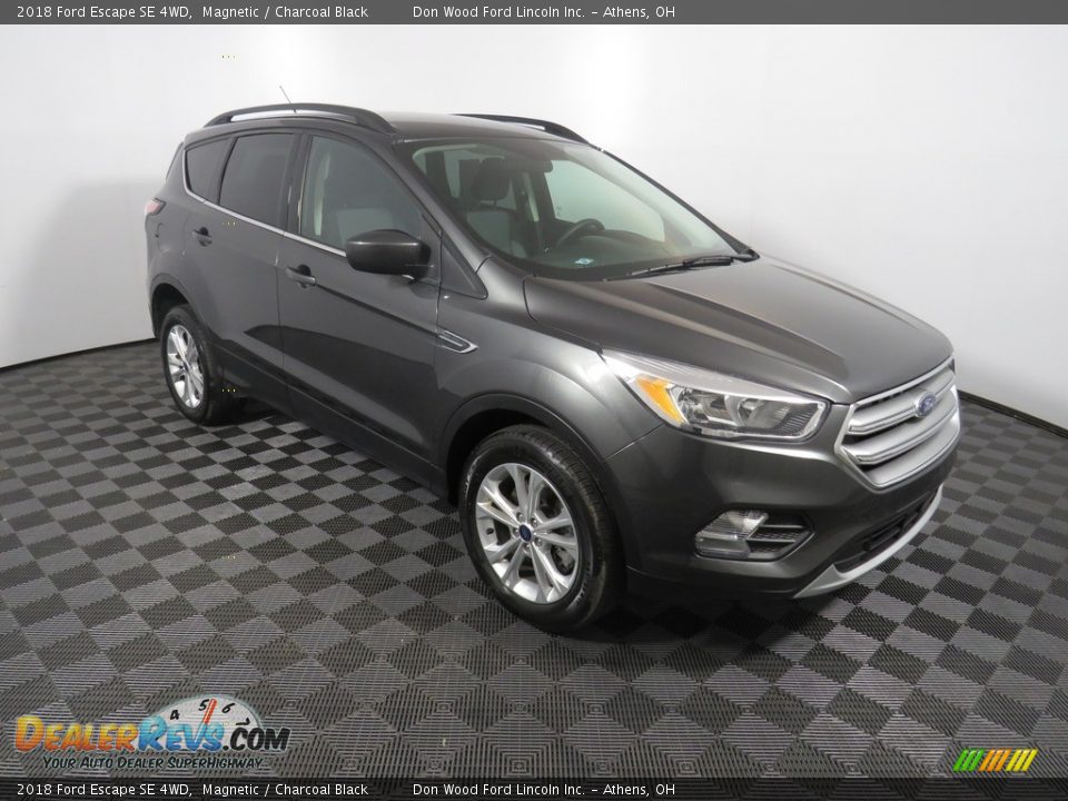2018 Ford Escape SE 4WD Magnetic / Charcoal Black Photo #2