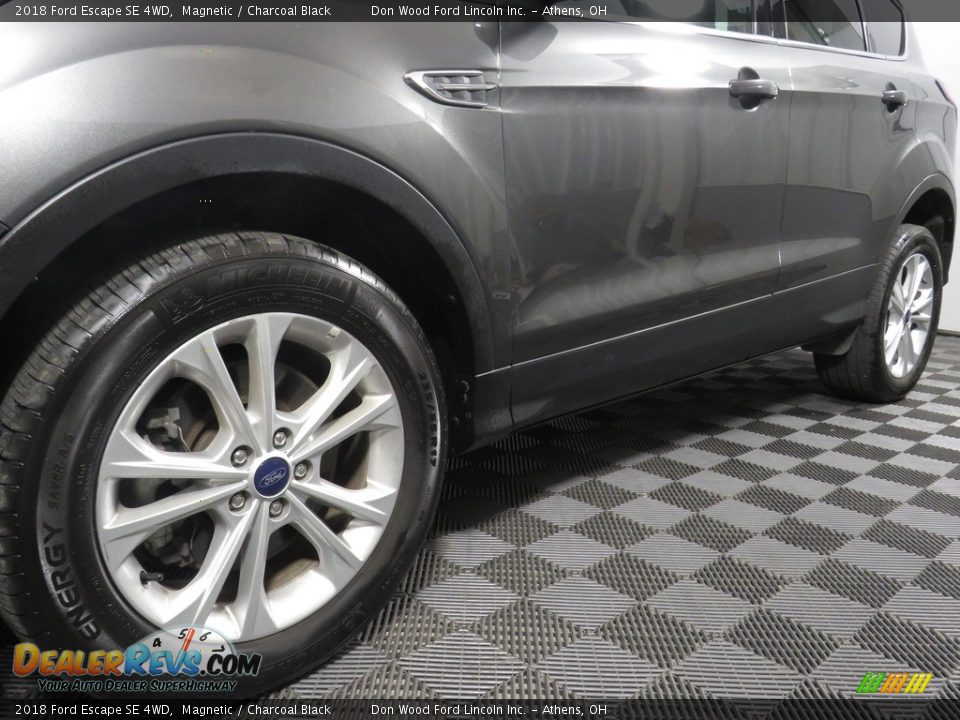 2018 Ford Escape SE 4WD Magnetic / Charcoal Black Photo #8