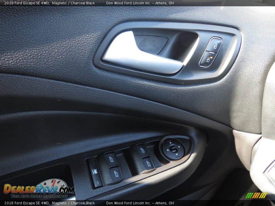 2018 Ford Escape SE 4WD Magnetic / Charcoal Black Photo #35