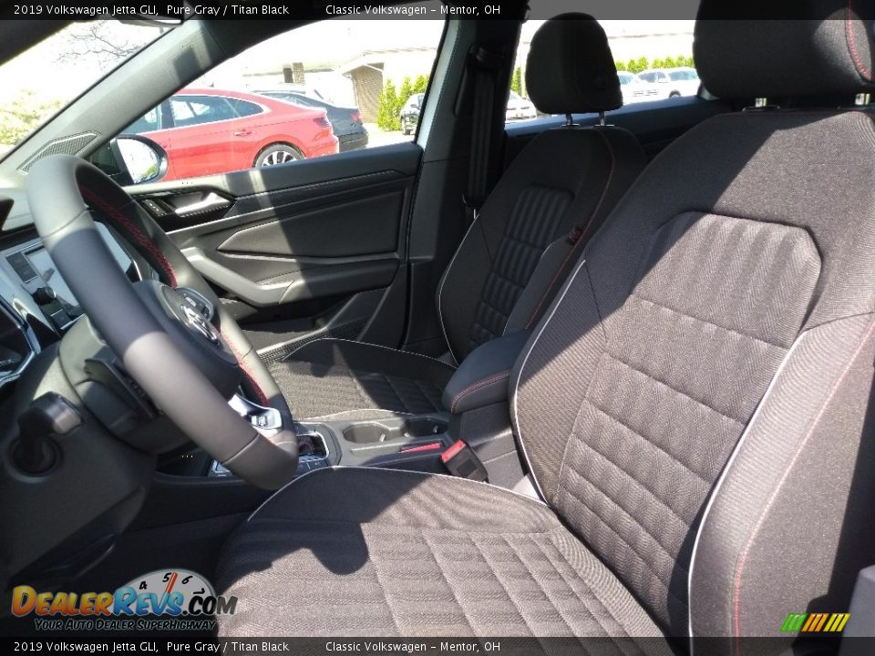 Front Seat of 2019 Volkswagen Jetta GLI Photo #3