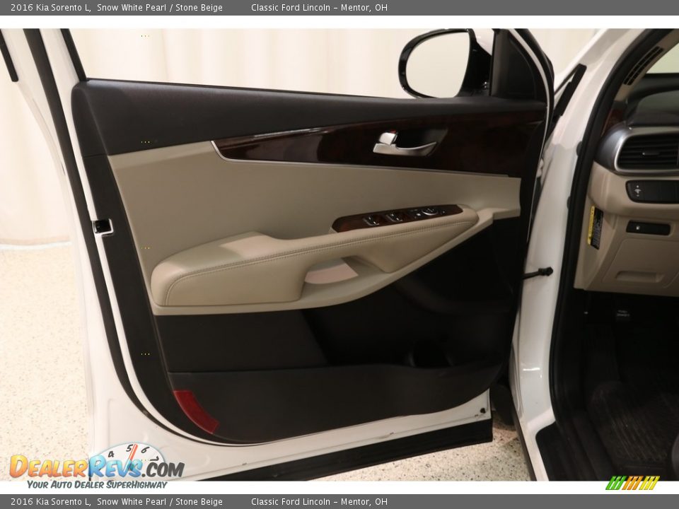 2016 Kia Sorento L Snow White Pearl / Stone Beige Photo #4