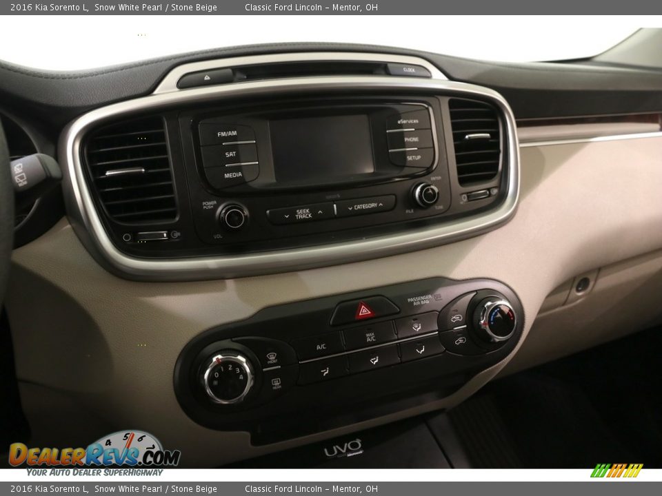 2016 Kia Sorento L Snow White Pearl / Stone Beige Photo #8