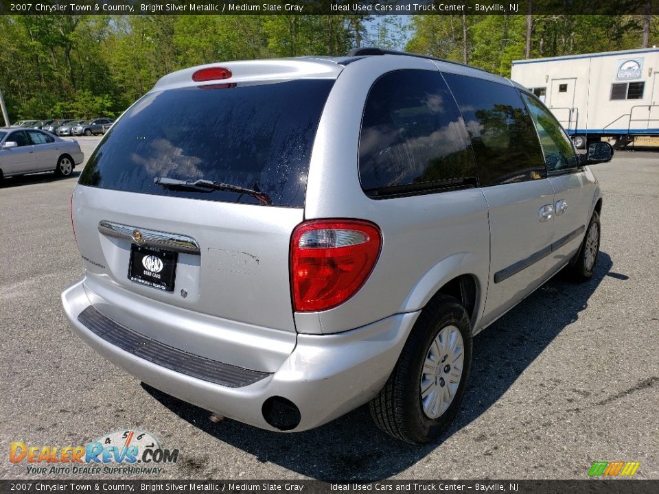 2007 Chrysler Town & Country Bright Silver Metallic / Medium Slate Gray Photo #5