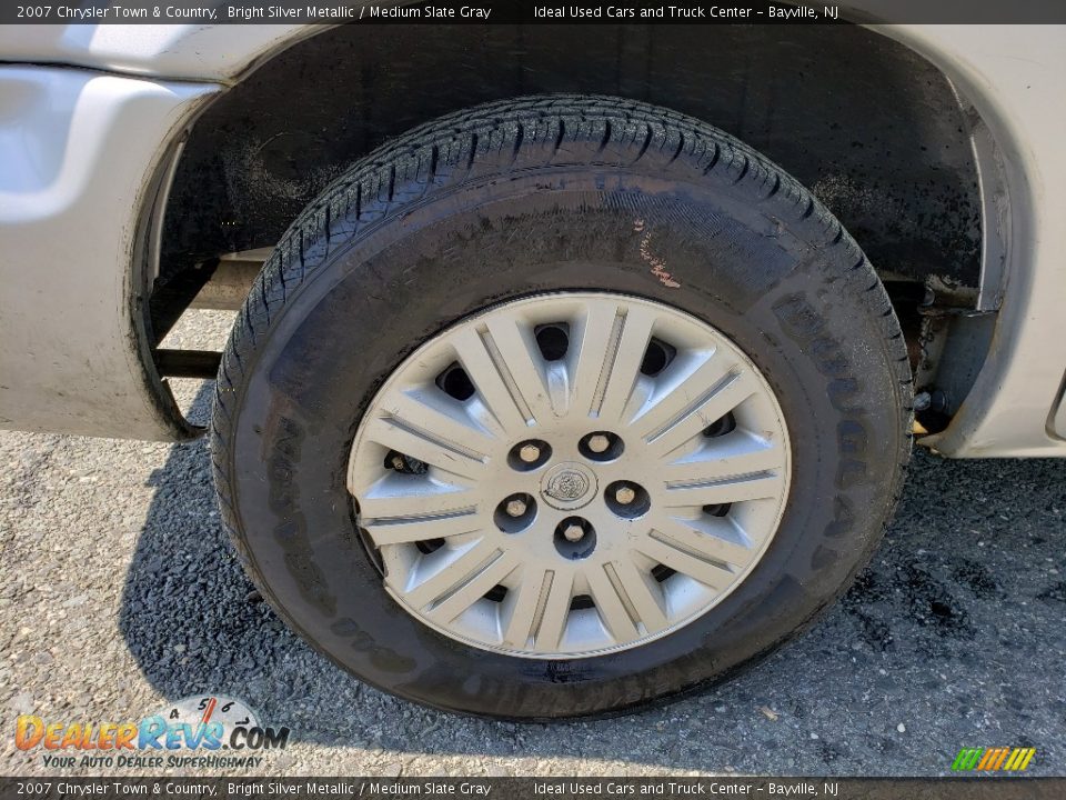 2007 Chrysler Town & Country Bright Silver Metallic / Medium Slate Gray Photo #25