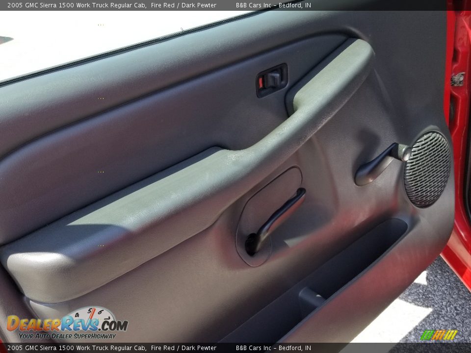 2005 GMC Sierra 1500 Work Truck Regular Cab Fire Red / Dark Pewter Photo #10