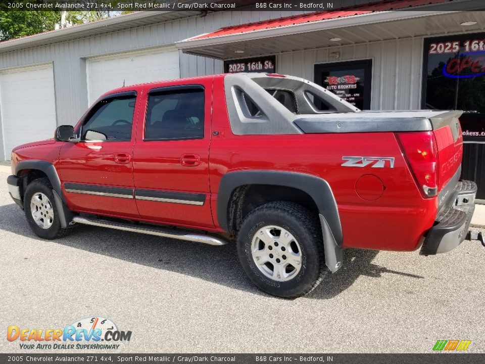 2005 Chevrolet Avalanche Z71 4x4 Sport Red Metallic / Gray/Dark Charcoal Photo #4