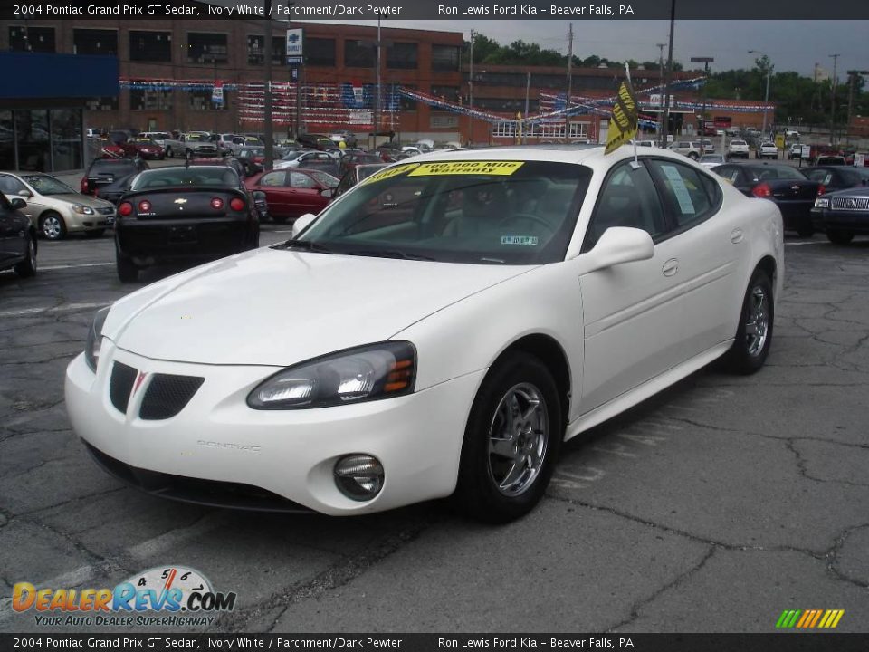 2004 Pontiac Grand Prix GT Sedan Ivory White / Parchment/Dark Pewter Photo #16