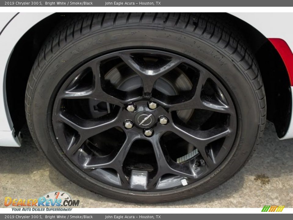 2019 Chrysler 300 S Bright White / Smoke/Black Photo #12