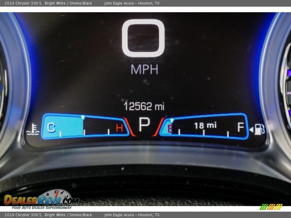 2019 Chrysler 300 S Bright White / Smoke/Black Photo #35