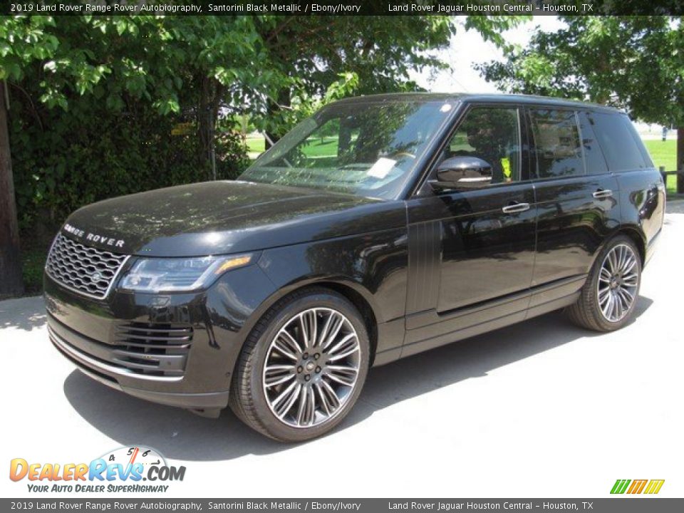 Front 3/4 View of 2019 Land Rover Range Rover Autobiography Photo #10