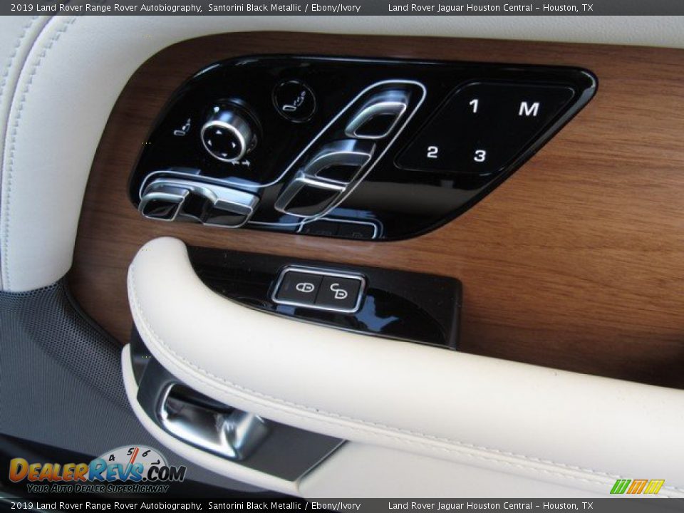 Controls of 2019 Land Rover Range Rover Autobiography Photo #21