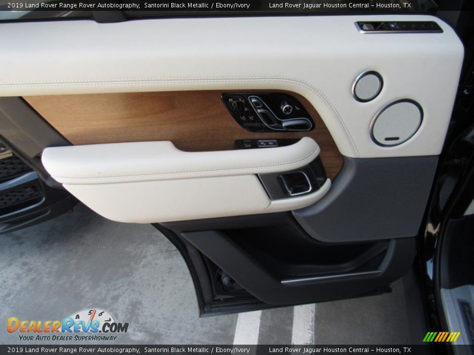 Door Panel of 2019 Land Rover Range Rover Autobiography Photo #25