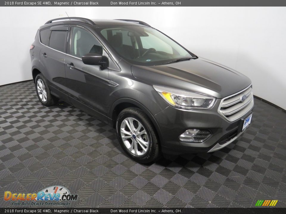 2018 Ford Escape SE 4WD Magnetic / Charcoal Black Photo #2