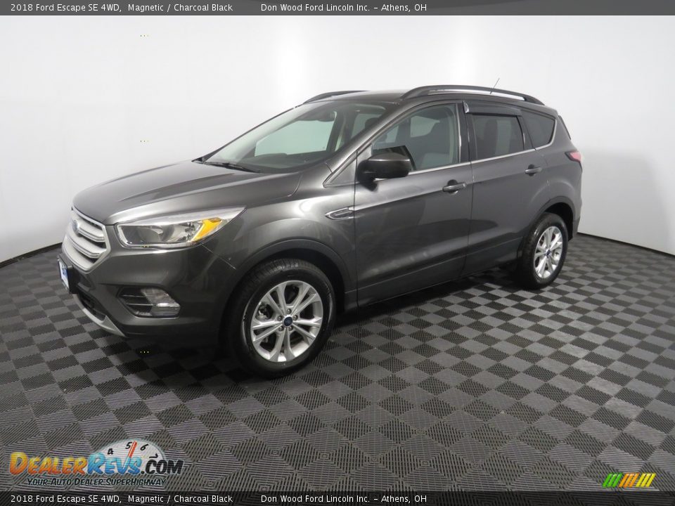 2018 Ford Escape SE 4WD Magnetic / Charcoal Black Photo #7