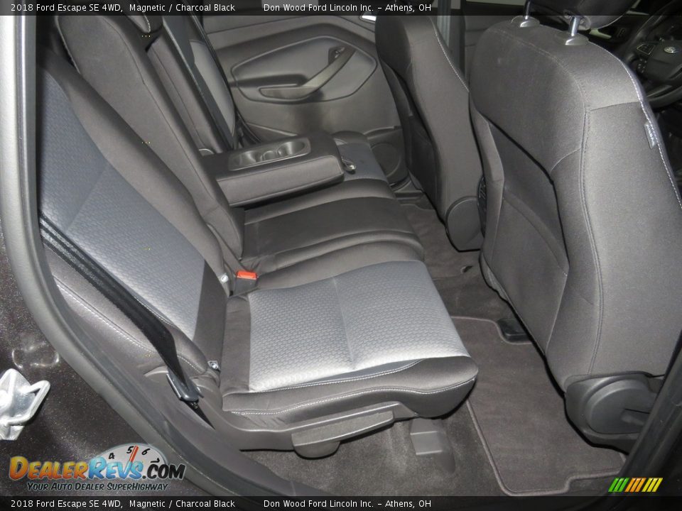 2018 Ford Escape SE 4WD Magnetic / Charcoal Black Photo #28