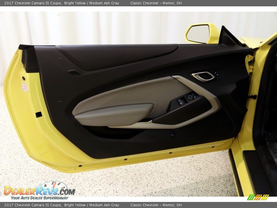 2017 Chevrolet Camaro SS Coupe Bright Yellow / Medium Ash Gray Photo #4