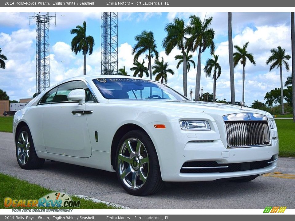 Front 3/4 View of 2014 Rolls-Royce Wraith  Photo #1