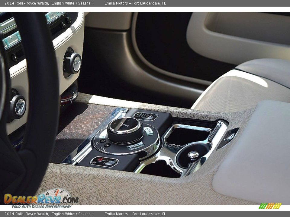 Controls of 2014 Rolls-Royce Wraith  Photo #39